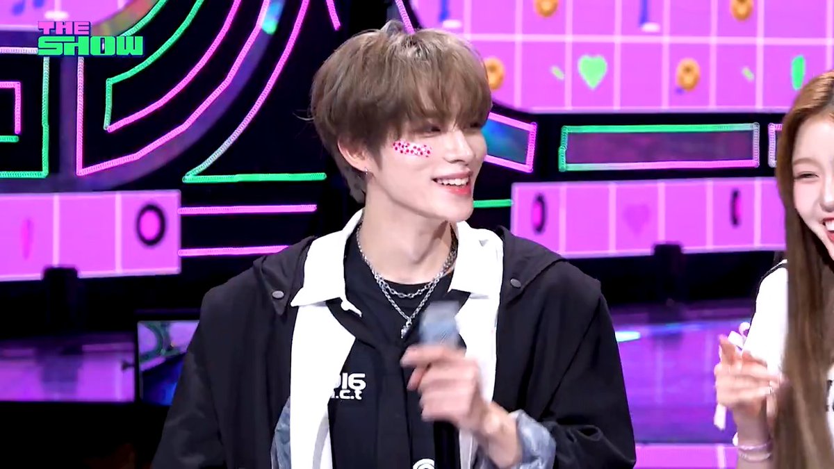 샤오쥔 덮머+깜찍밴드는..바로바로 필승 조합🫶🏻🫶🏻 이번 주 스윗쥔 완전 덮머강아쥔🐶ෆ ͙˚˖ #KPOP #THEKPOP #THESHOW #더쇼 #WayV #샤오쥔 NCT WayV