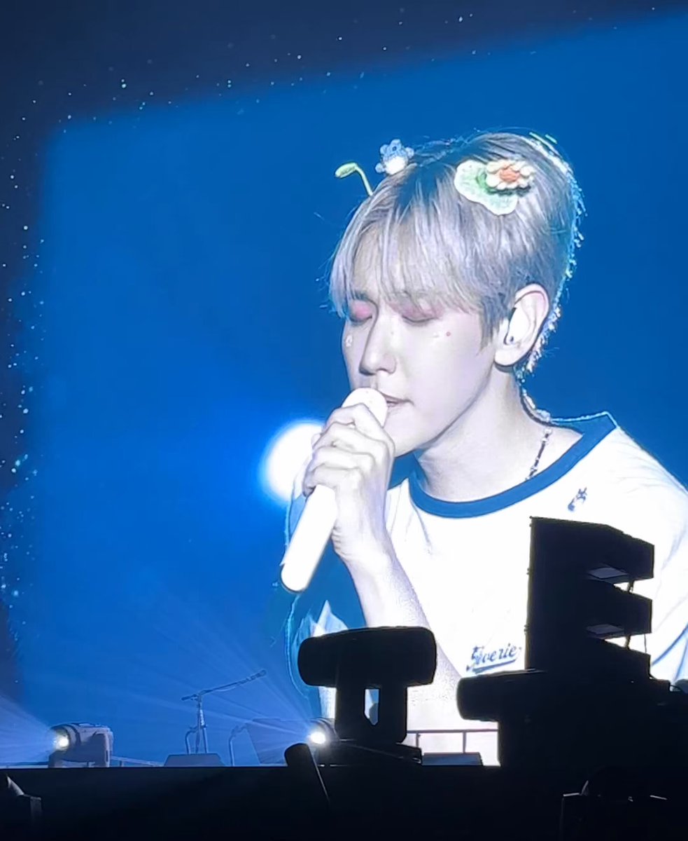 SECOND SURPRISE SONG FROM BAEKHYUN! STARS FOR ENCORE 🤍🤍