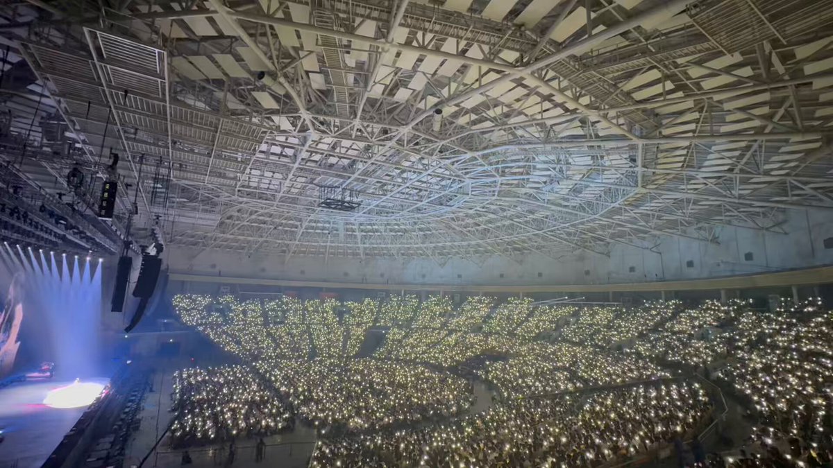 아이유 팬미팅 앵콜 마지막 곡 ‘여름밤의 꿈’ The final song of the encore ‘Dreams in summer night’ #아이유 #IU #팬미팅 #fanmeeting