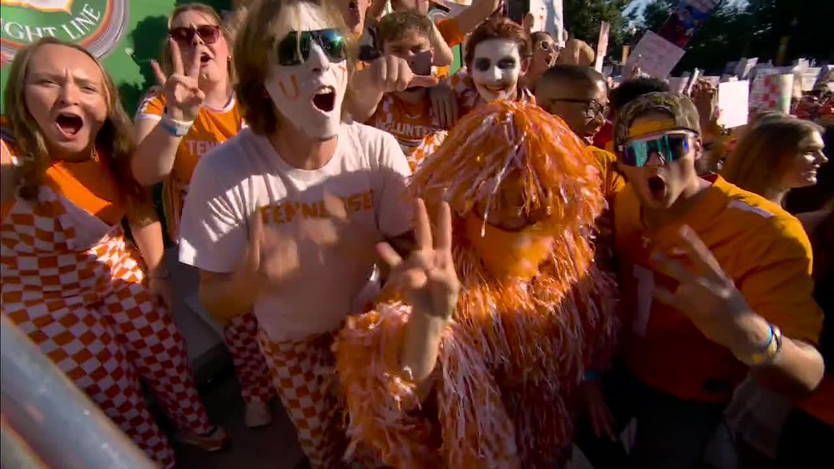 IT'S FOOTBALL TIME IN TENNESSEE 🤩