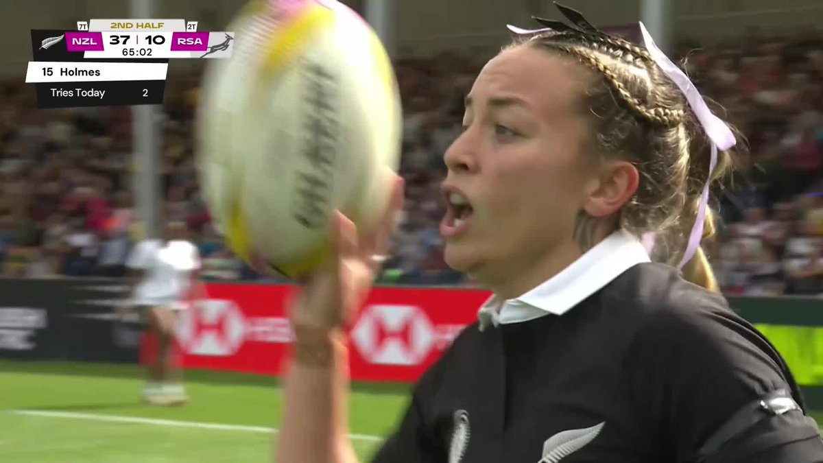 Ultra quick hands 🔥 This is how the sport should be played 🙌 Stream every Rugby World Cup match on Paramount+ 🏉