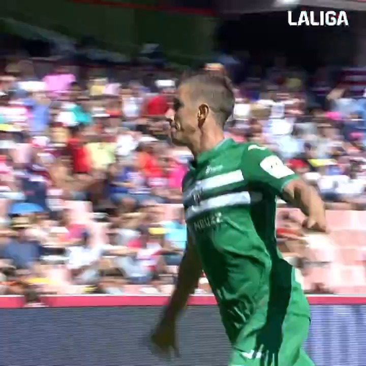 🥲 Han pasado ya unos añitos, pero cómo recuerdo este gol de Szyma para darnos la victoria en Granada 🥒 #GranadaLeganés #LALIGAHighlights
