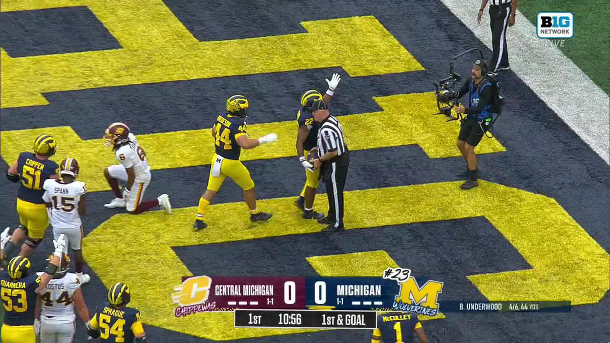 That was easy 🙌 Justice Haynes punches it in to give No. 23 Michigan Football a TD on the opening possession. 📺: Big Ten Network