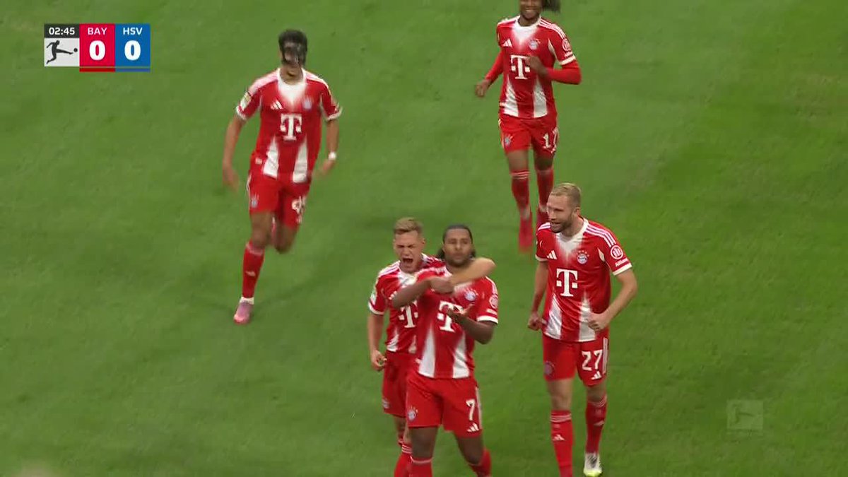 SERGE GNABRY WITH A NUTMEG AND ROCKET SHOT TO START BAYERN OFF 1-0 ☄️ 😮‍💨