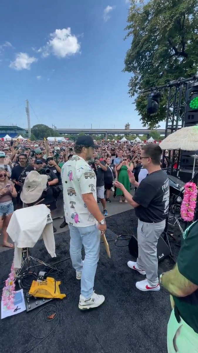 We were saved by the world's greatest hype man from Frank Pepe's
