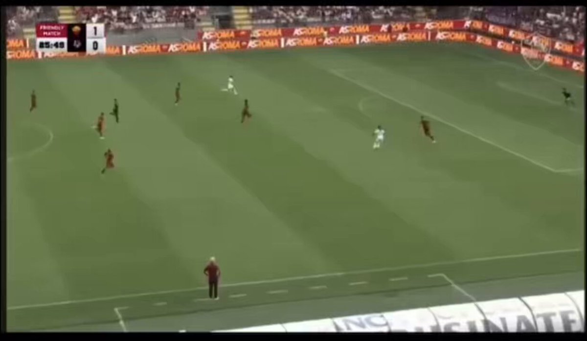 e lucho que ja meteu gol na estreia dele pelo Neom? *detalhe, contra a ROMA! muita estrela!