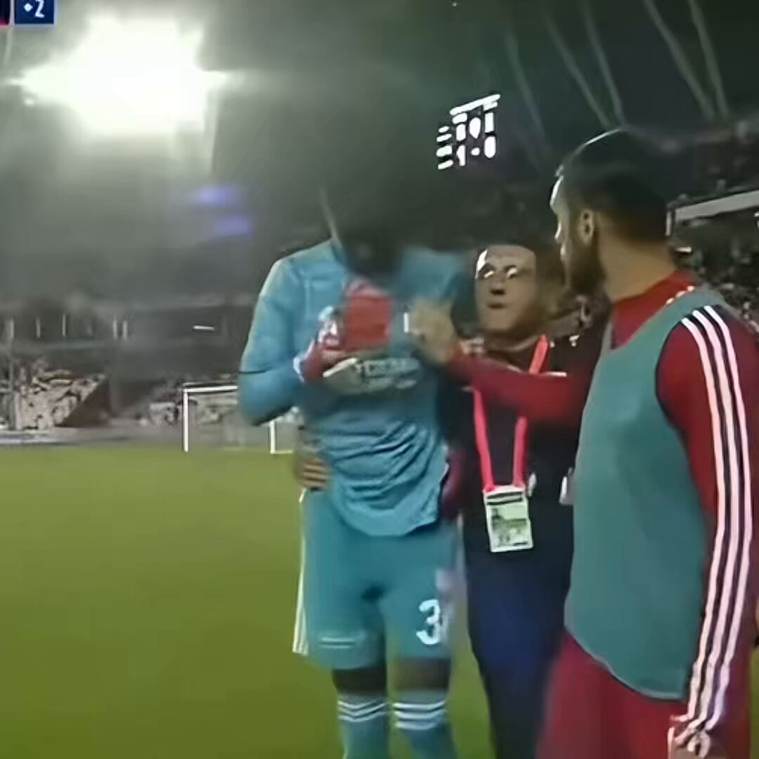 şimdi konuşmuyoruz ama bir zamanlar konuşmak için uyumuyorduk.
