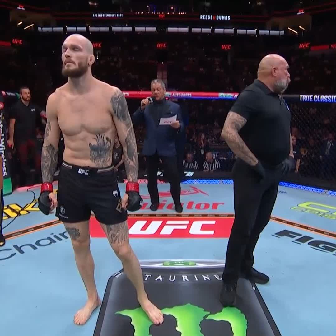 Due to an accidental foul, this bout between Zachary Reese and Sedriques Dumas has been declared a no contest. [ #NocheUFC | LIVE NOW on the ESPN app ]