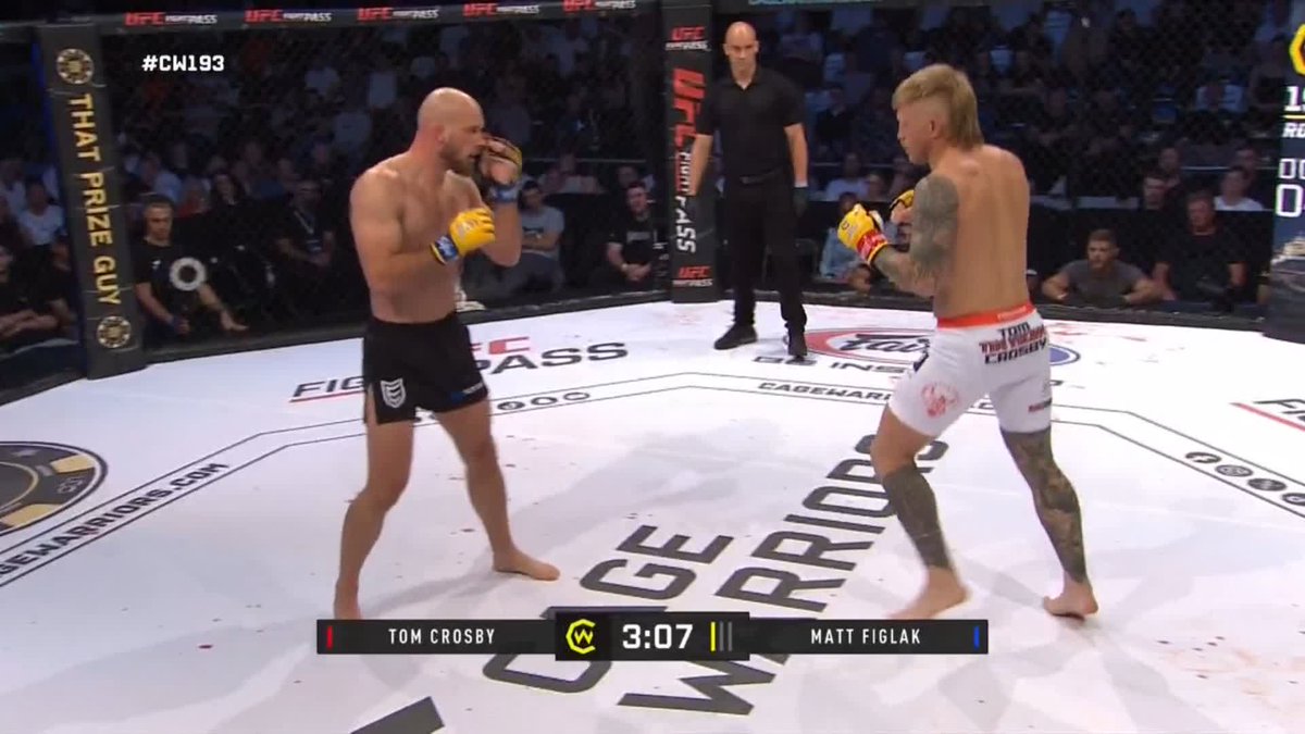 Matt Figlak is THAT guy 🤯 Crushing power at 170. Puts his opponent out, in his Cage Warriors return 💰 #CW193