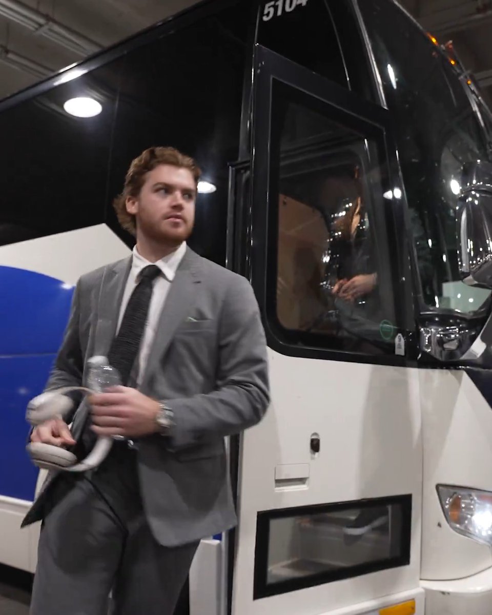 Des recrues, mais pas lorsqu'il s'agit d'habits Rookies, but not in the suit department #GoHabsGo
