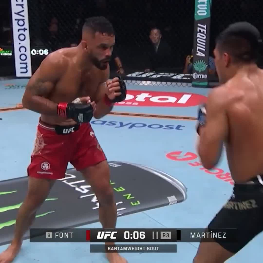 IT'S DEAFENING INSIDE SAN ANTONIO 🗣️ David Martinez ends the co-main event on a high note! [ #NocheUFC | LIVE NOW on the @ESPN app ]