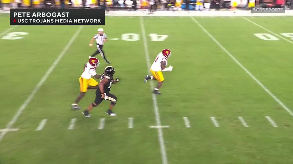 The radio call of Jamaal Jarrett's big-man TD is incredible 🔥 USC Football ✌️