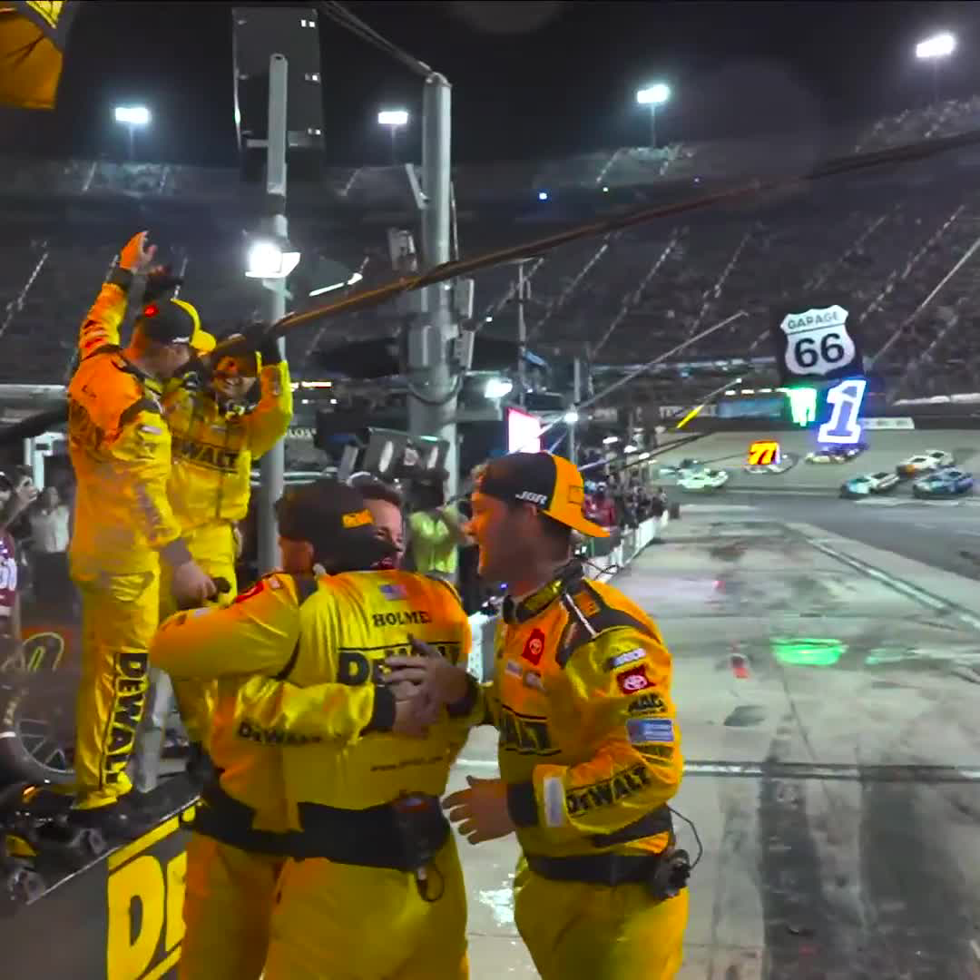 A great restart by Christopher Bell! He wins at The Last Great Colosseum!
