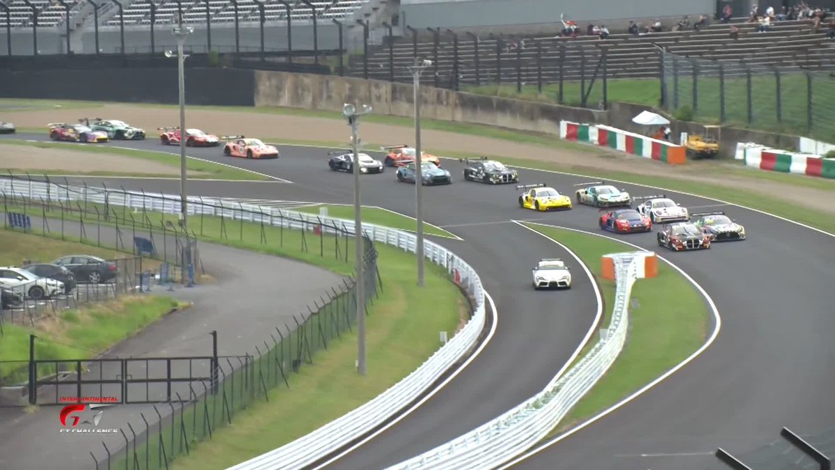 🟢🟢 SUZUKA 1000KM 🟢🟢 The Porsches swap paint as WRT's BMW converts pole into the early lead! 🇬🇧 🇯🇵 #IGTC 🎡 #Suzuka1000km