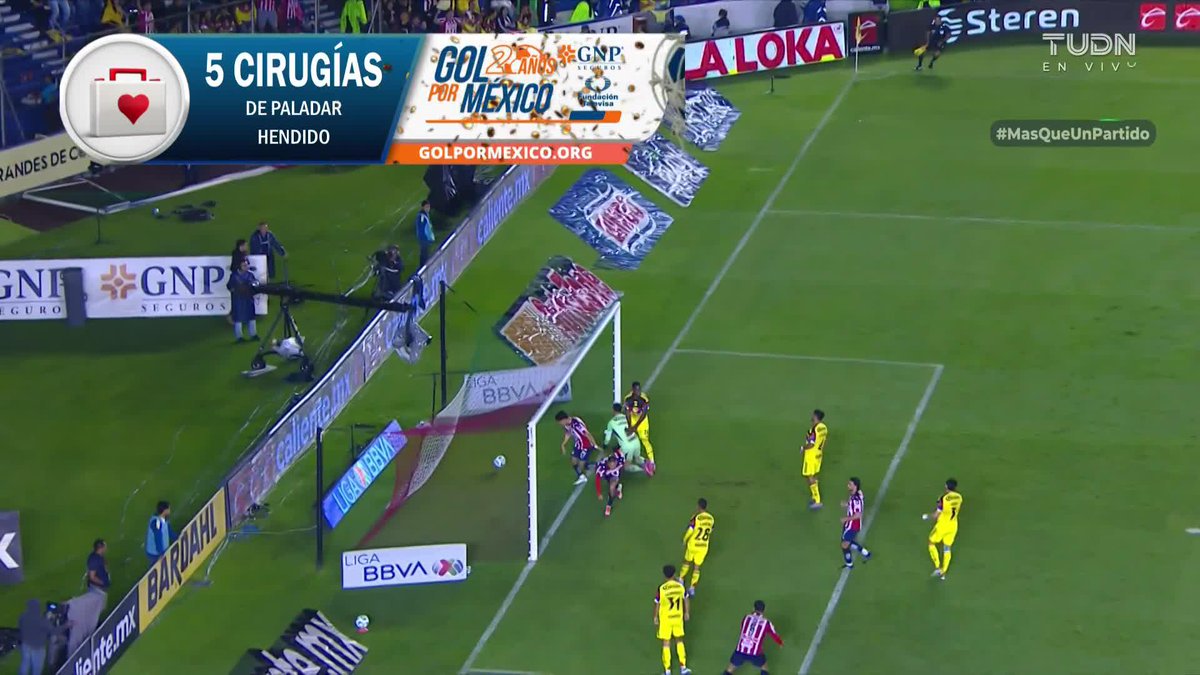 EL GOL DEL PIOJO ALVARADO @CHIVAS ALV