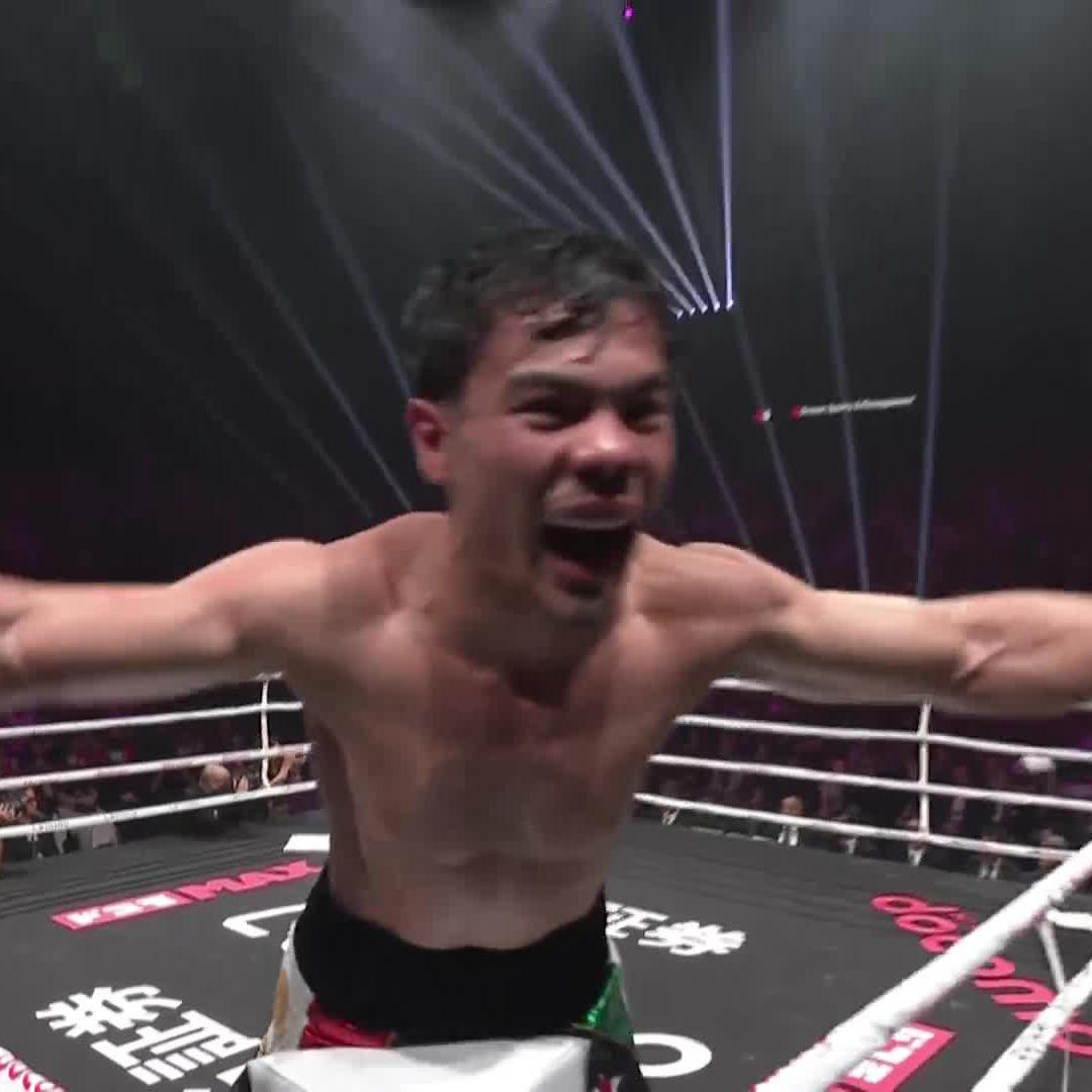 MEDINA HAS DONE IT 🇲🇽 Mexico has a new world champion!