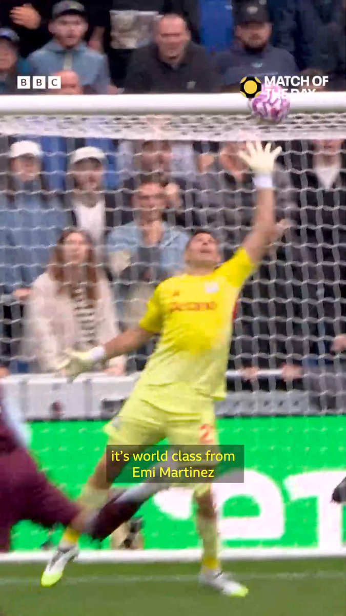 Was keeping hold of Emi Martinez Villa's best piece of business in the transfer window? He made several world class saves against Everton on Saturday 🌟
