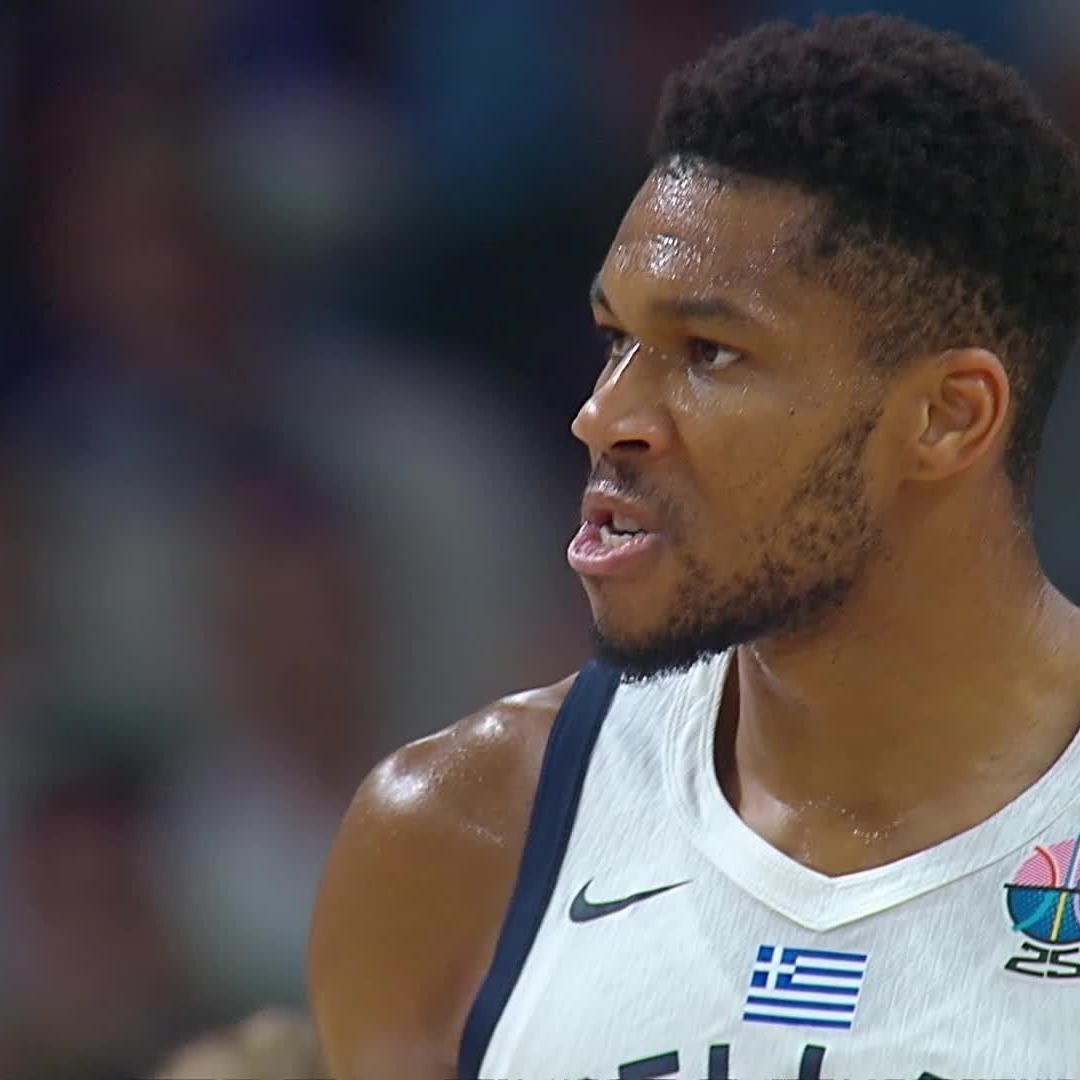 Giannis with the block from behind! Greece leads Finland as they seek a EuroBasket bronze medal 👏 Watch all the FIBA EuroBasket action live on Courtside 1891: