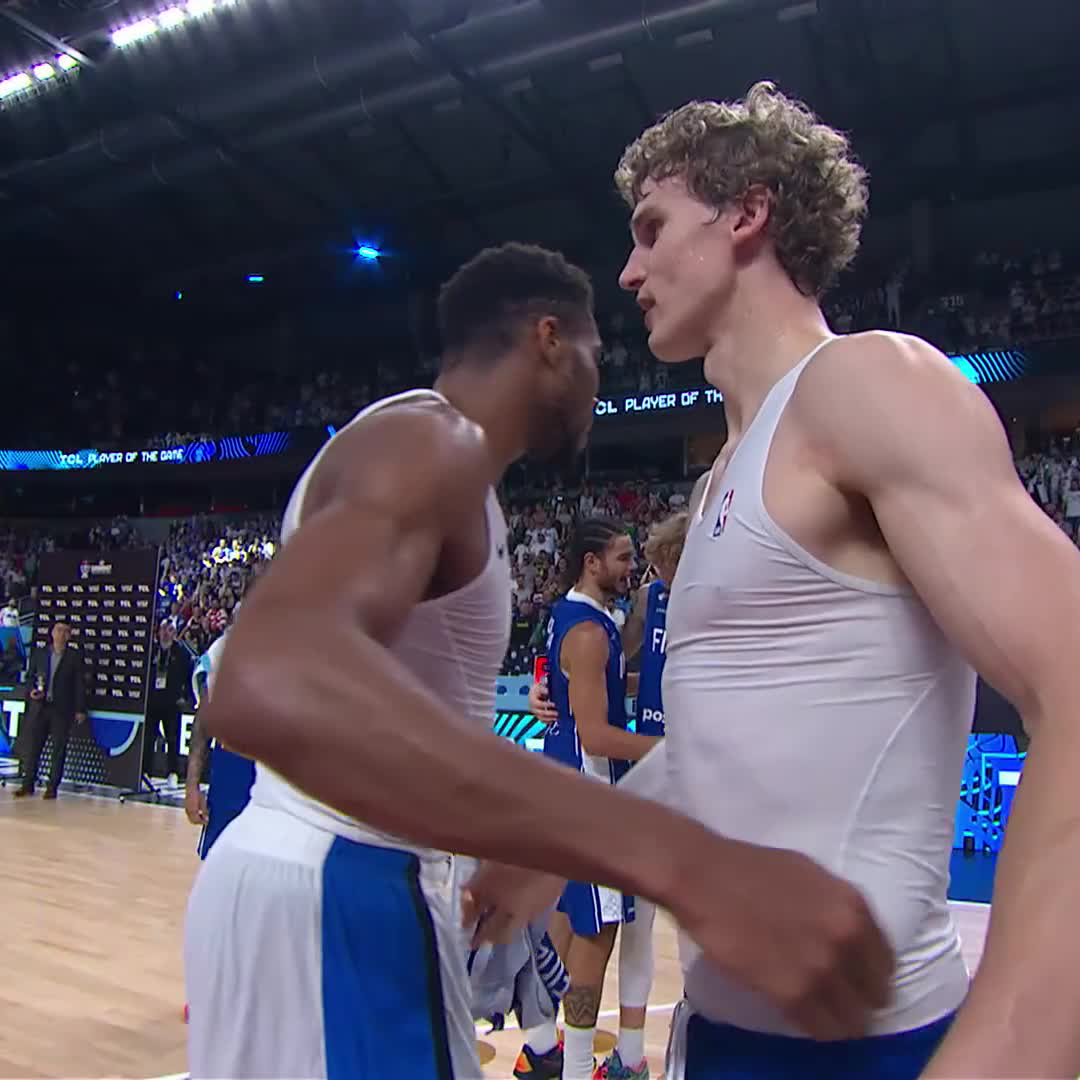 Giannis Antetokounmpo and Lauri Markkanen exchange jerseys after the Greece-Finland game 🤝 (via FIBA EuroBasket)
