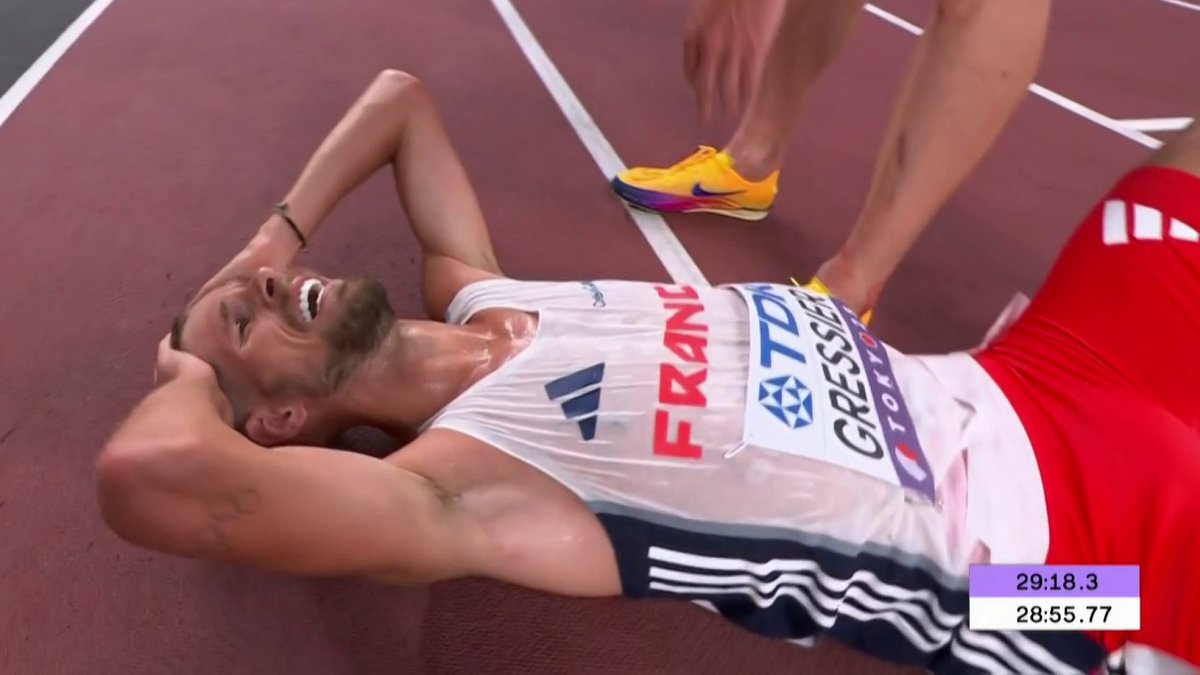 🗼 #WCHTokyo25 | 🗣️ Revivez le sacre de Jimmy Gressier sur 10 000m depuis la cabine commentateurs comme si vous y étiez avec Maryse Éwanjé-Épée, Alex Boyon, Alex Pasteur et Stéphane Diagana ! 🤩 Frissons garantis.