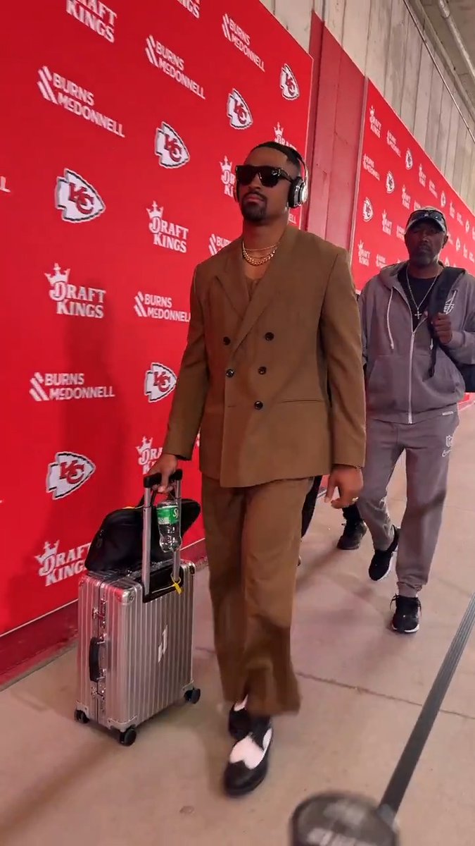 Super Bowl MVP is here for the Super Bowl rematch 👀 Jalen Hurts PHIvsKC -- 4:25pm ET on FOX/FOX One
