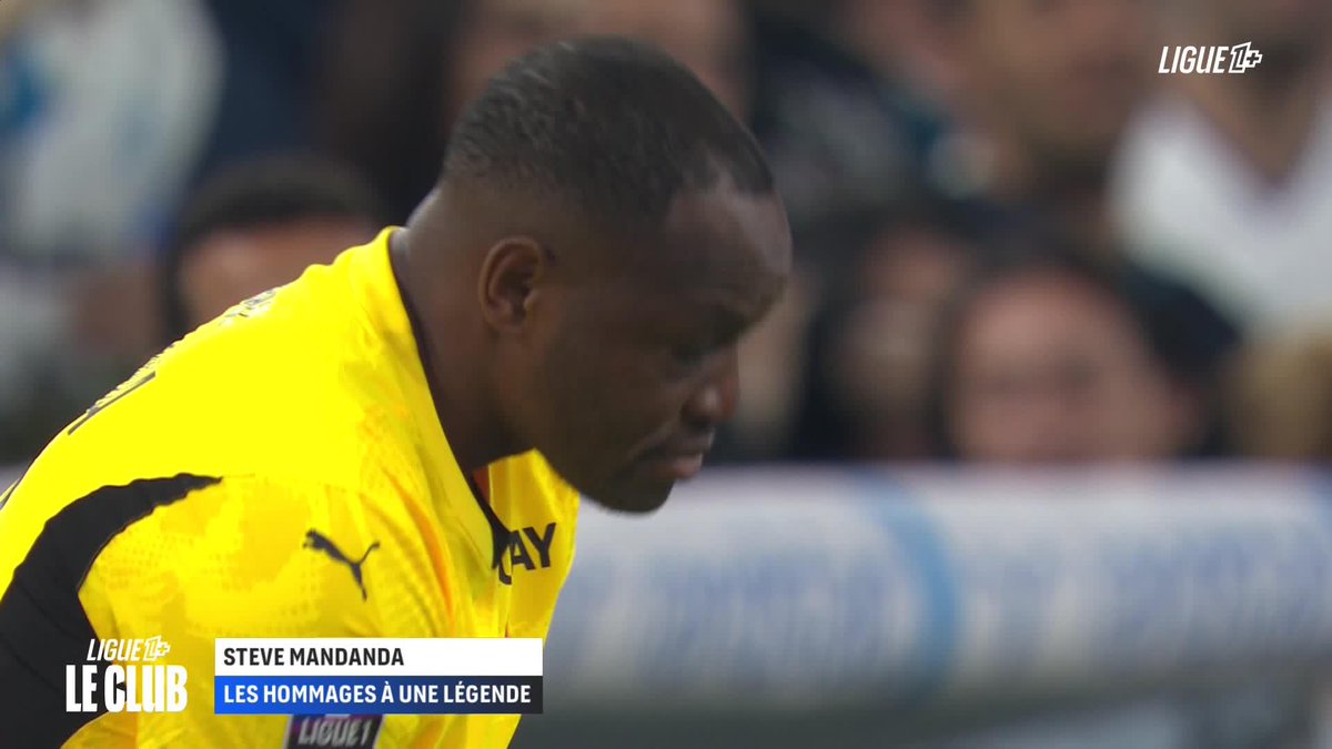 "Steve Mandanda a fait une carrière à la hauteur de l'homme qu'il est" 💬 Que dire de plus après ces mots d'Anthony Lopes ? 👏