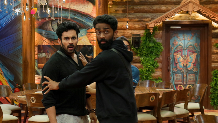 Ghar mein ho raha hai kalesh, par who's at fault? 🤔 Dekhiye #BiggBoss19, Mon-Sun raat 9 baje JioHotstar aur 10:30 baje #Colors par. #Vaseline #AppyFizz Danube Property Citroën India {BB, Bigg Boss, BB19, Bigg Boss 19} Salman Khan Gaurav Khanna Awez Darbar Abhishek bajaj Nehal Chudasama Baseer Ali Tanya Mittal Ashnoor Kaur @onlyzeishan Kunickaa Sadanand #PranitMore The MriDul #NeelamGiri Farrhana Bhatt Amaal Mallik #ShehbazBadesha