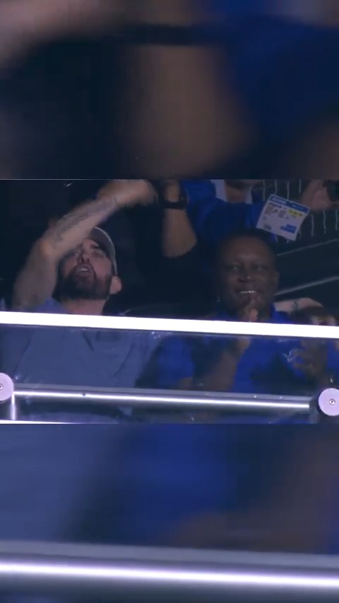 Couple GOATs in the house 🐐 Ford Field