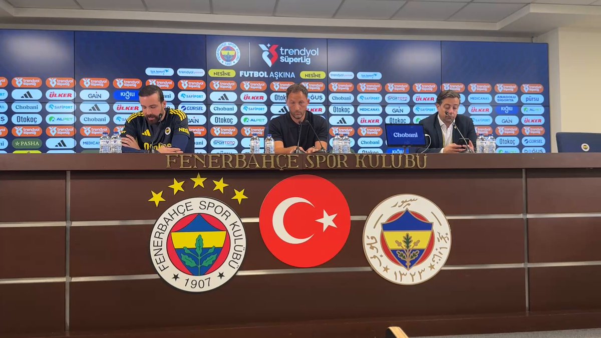 Tedesco: Golün iptal olmasına neden olan faul kararı doğruydu. Hakemler çok iyiydi ve atmosfere rağmen güzel maç yönettiler bizim de aleyhimize faaller verdiler.
