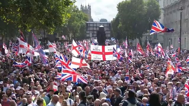 💥 FULL REPORT: Massive Turnout for Tommy Robinson Rally in London The day featured fiery speeches, music, and waves of Union Jacks. Supporters travelled from across the country.