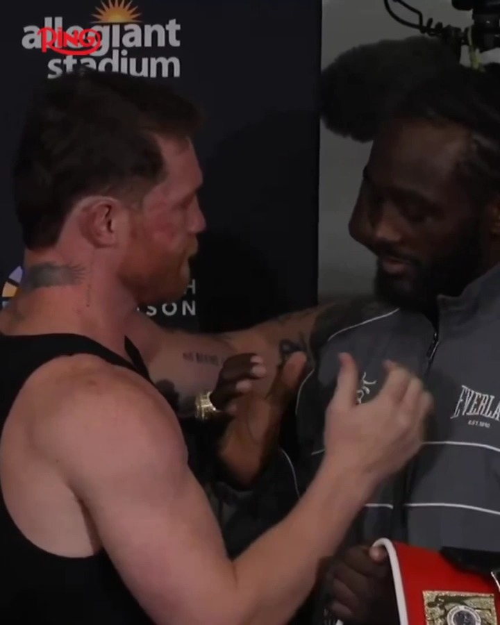 Terence Crawford and Canelo Alvarez embrace after sharing the ring in Las Vegas 🤝
