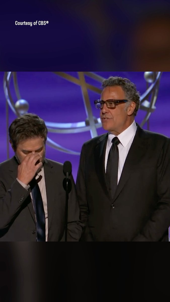 #EverybodyLovesRaymond stars Ray Romano and Brad Garrett reunite at the #Emmys!
