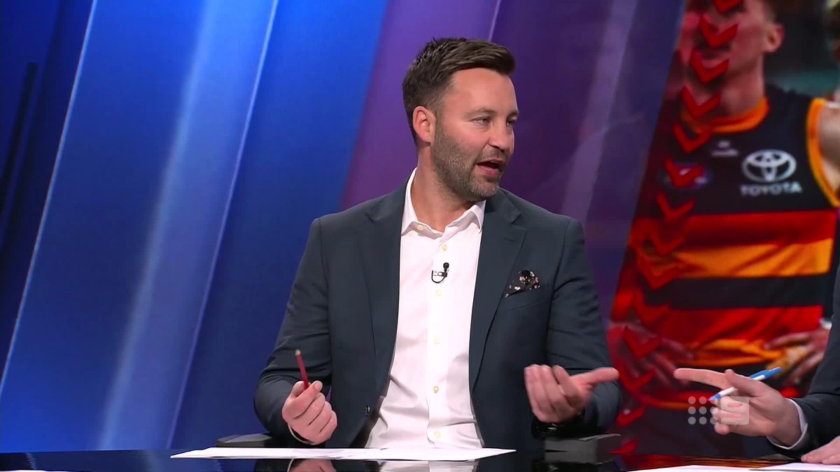 "He wouldn't be my first choice." While the Crows have been linked to Clayton Oliver to boost their midfield, Jimmy Bartel believes they should chase two other stars from rival clubs. #9FootyClassified | Watch on Nine & 9Now 🖥️