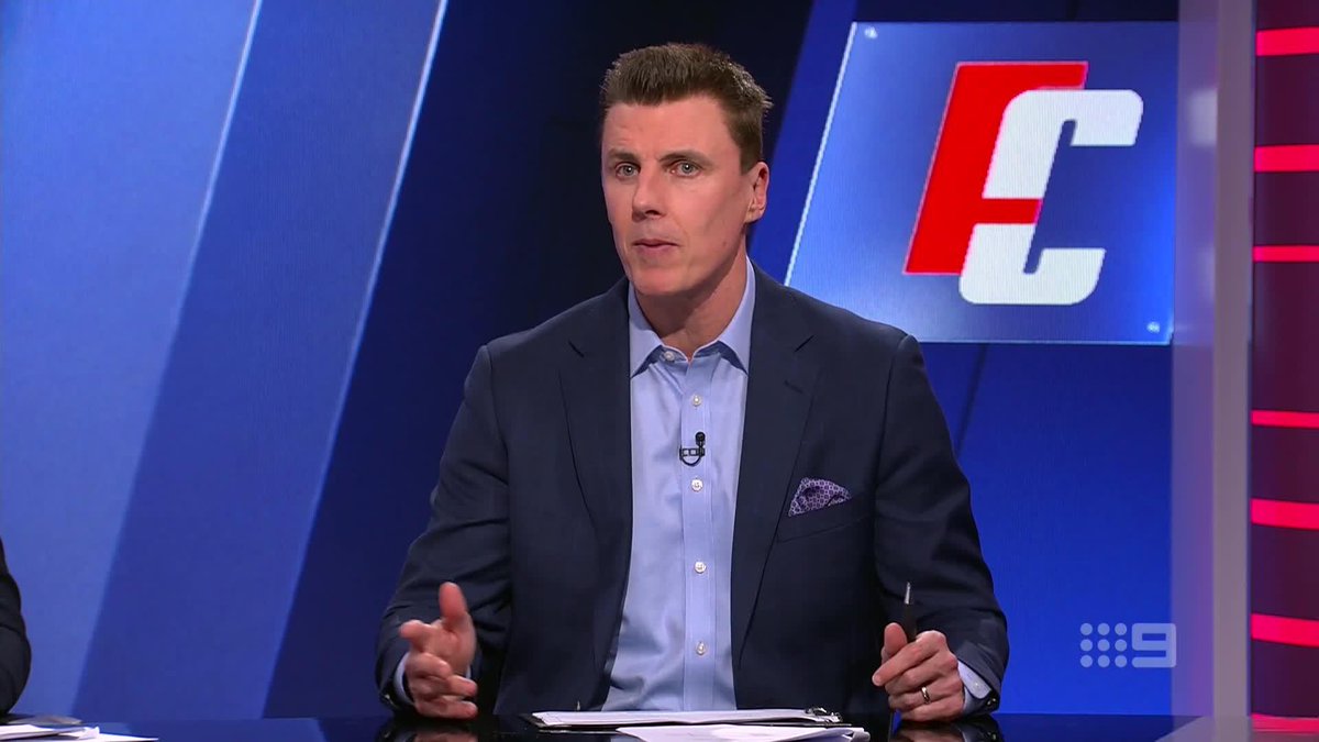 "Bobby Hill has played one full game in 86 days &amp; Jeremy Howe has played one full game in 79 days – you can't play two of them." Lloydy's strong call on the Pies' selection dilemma. #9FootyClassified | Watch on Nine &amp; 9Now 🖥️