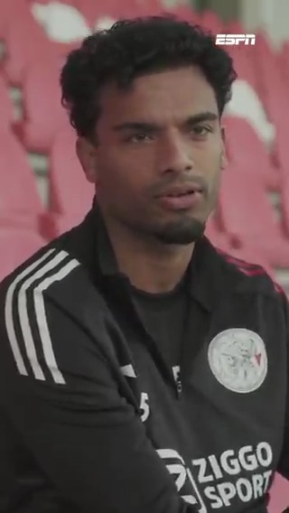 Owen Wijndal kon al meerdere keren vertrekken uit Amsterdam, maar wilde dat niet ❌ "Ik wil gewoon graag slagen bij Ajax"