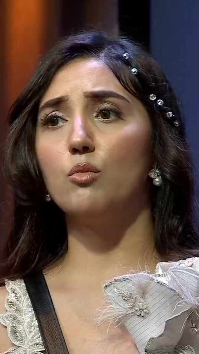 When you’ve worked since the age of 4.5, built your name brick by brick, and carried yourself with grace in every industry, you don’t sit quietly when someone mocks your profession. Ashnoor stood tall, righteous and fearless, showing the house that respect is non-negotiable! 🤌 ROAR LIKE ASHNOOR ColorsTV JioHotstar Reality Bigg Boss #AshnoorKaur #Ashnoorians #AshnoorKaurForTheWin #AshnoorinBB19 #BiggBoss19 #BB19