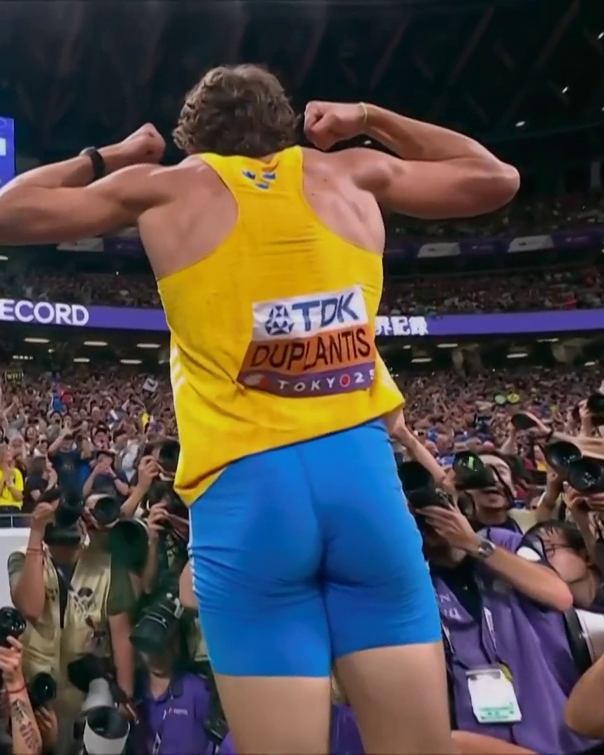 6.30m😱 Make that WORLD RECORD No.14 for Mondo Duplantis! #WorldAthleticsChamps