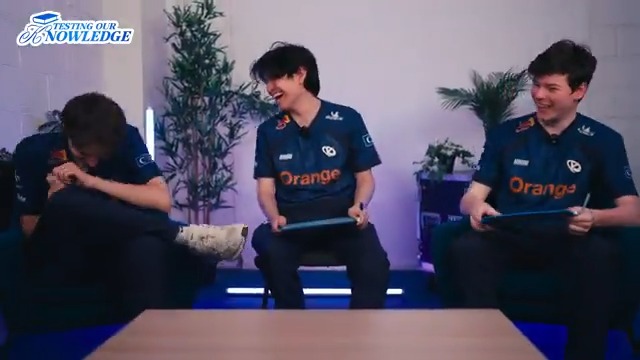 Nouvelle vidéo : "Testing our knowledge" avec KC Caliste Martin Sundelin &amp; Raphaël Crabbé C'est disponible sur YouTube : BOOM 💥