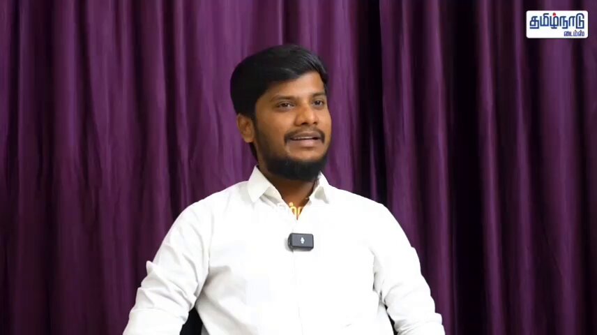 நாம் நகைச்சுவை கட்சி! என் தலைவன் எல்லாம் பதில் சொல்ல மாட்டான் எங்க Spoke person போதும் உங்க ரவீந்திரன் துரை சாமிய "I Love You " சொல்ல வைச்ச ஆளு 😂 Ps:NTK தம்பிகள் ஹெட்செட் போட்டு கேளுங்க! (1/2) #TVKForTN