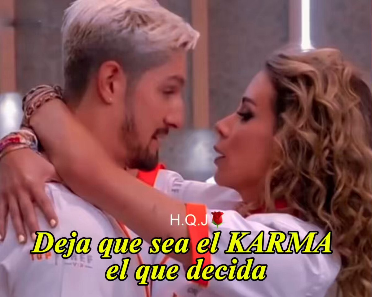 La suerte de esta personaja, ni tan siquiera es el enchufe que tiene en la cadena Telemundo Su suerte es toparse con mujeres como Julia Urbini, Rosina Grosso etc recelosas de su vida privada, a quienes no les gusta el escándalo, la farándula, el show mediático, y el pirujeo. El día que la indigna se tope con machangos de mujeres con la personalidades como la de Niurka Marcos, Alicia Machado o Maripily, ahí si van a barrer el suelo con sus greñas. 🥰🤣🤣🤣🤣 #TopChefVIP4 @EndemolShineBD People En Español Peacock
