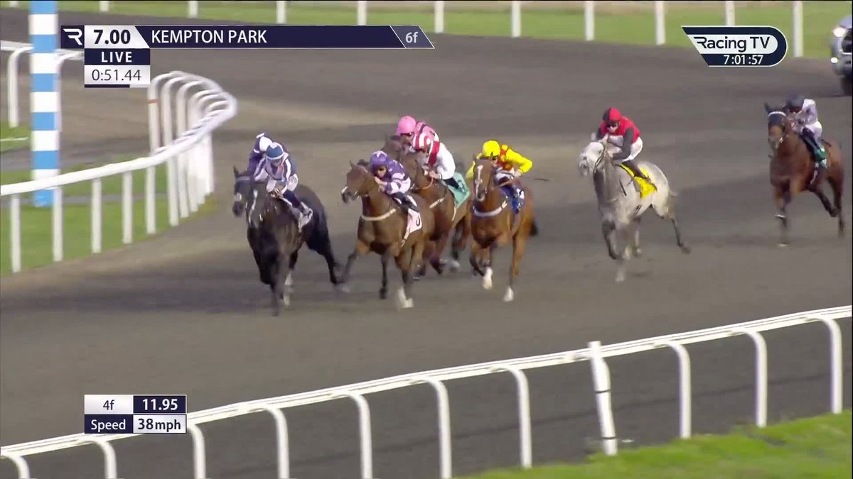 A sparkling debut 🎇 Night Of Thunder filly Rose Of Honour BOLTS up on debut! ⬜️🟥 Rossa Ryan | Kempton Park Racecourse