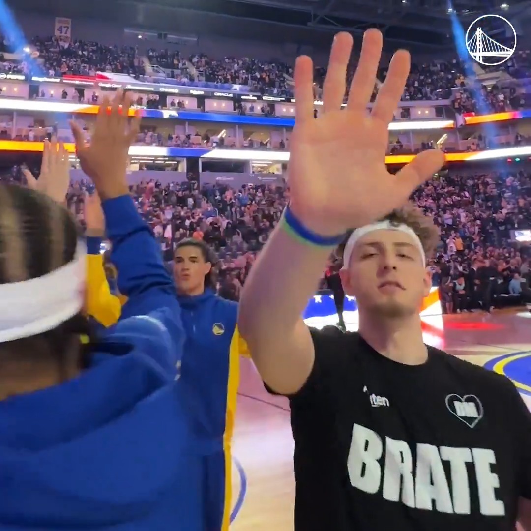 BP ✋+ 🤳 = 🏀💙
