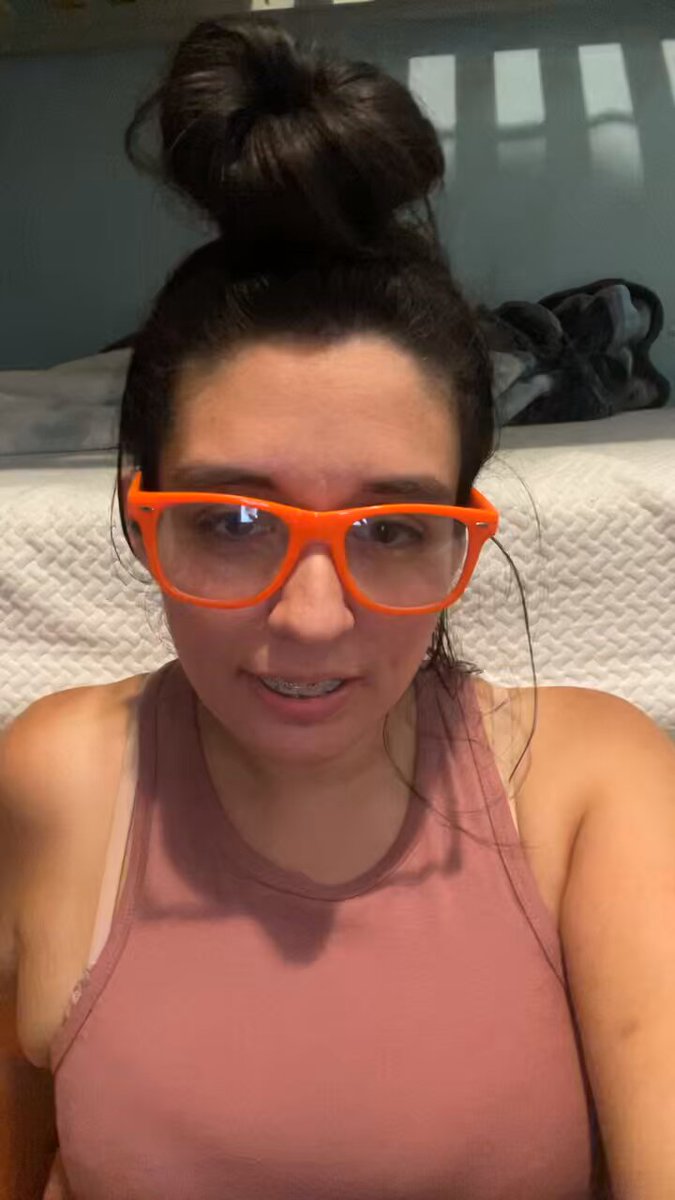 Who wants to help me study, I’m home alone 🤭 . #feedeebelly #feedeegirls #belly #feedee #bellystuffing #curvygirl #bodypositivity #chubbygirl #thickandcurvy #gainingweight #feedism #bbwlove #relatable #chubby #curvy #food #foodie #foodies #feedee #belly #stuffedbelly