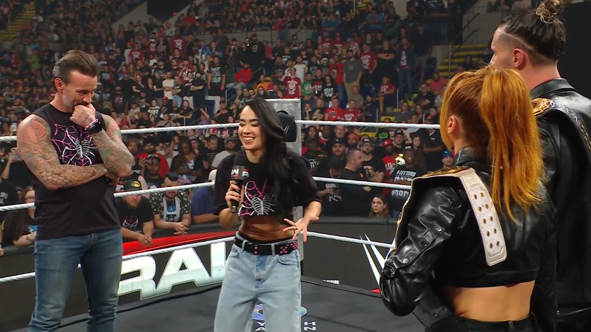 AJ Lee... we missed you so much! 😂