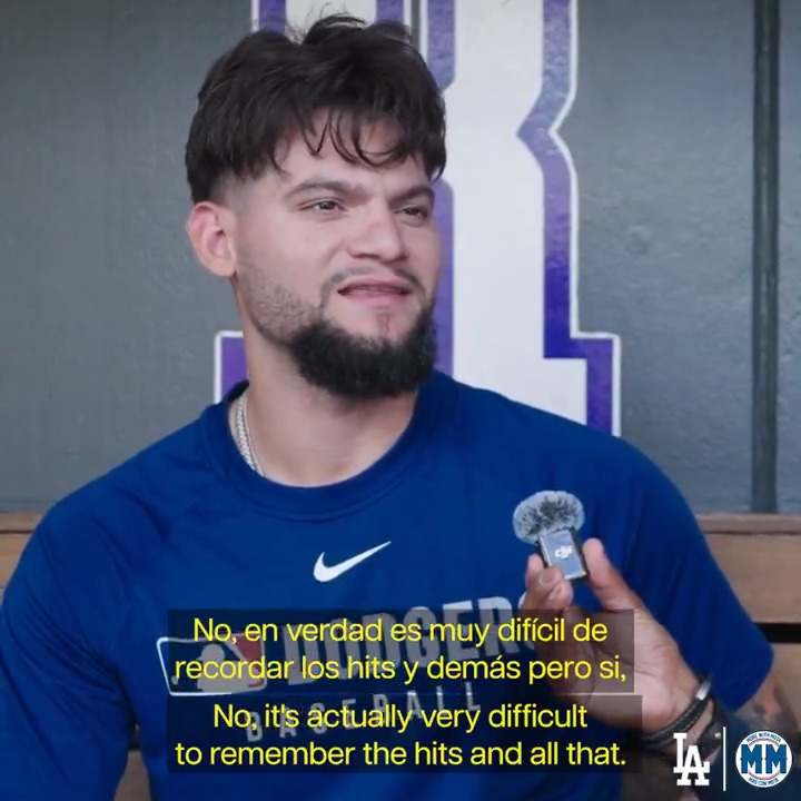 "Necesito que me ayudes a hacer unos bates para Andy." 🥹 Andy Pages nos platica cómo su papá se encargó de elaborar sus primeros bates en Cuba para que pudiera jugar al béisbol en Más con Mota. José Mota