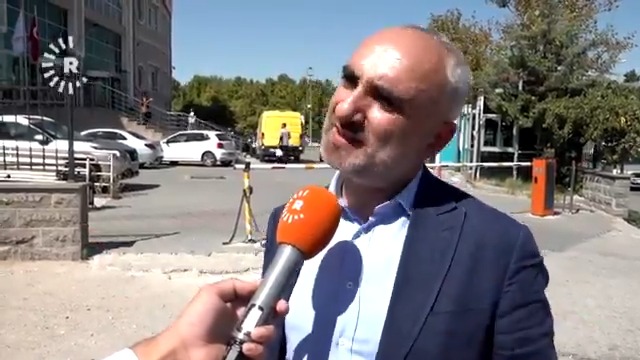 ♦️CHP kurultaylarının iptal edilmesi için açılan dava ertelendi, peki CHP bundan sonra ne yapacak? ♦️Davanın ertelendiği 24 Ekim'e kadar ne olacak? ♦️Gazeteci İsmail Saymaz değerlendirdi