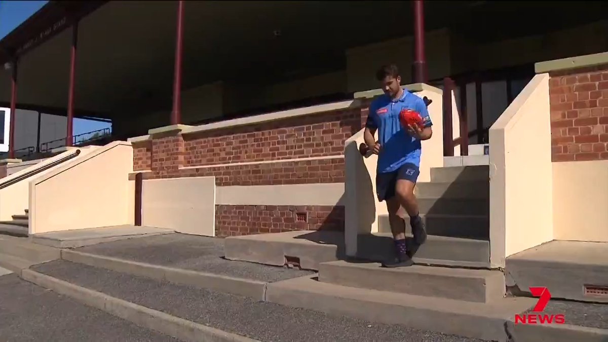Sturt captain James Battersby has quit the club ahead of Sunday's SANFL grand final against Glenelg. He was devastated when told he was not part of the league team and chose not to play in last weekend's reserves prelim. @johncasey2880 #7NEWS
