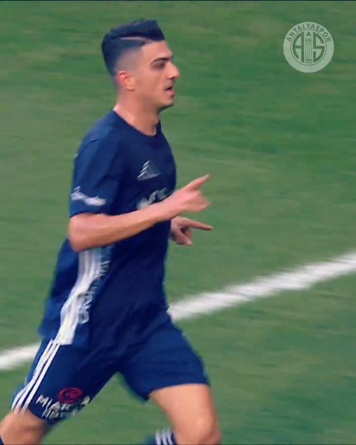 🦊 Modern futbolda ''fox in the box'' 👉 Soner Dikmen 🤩