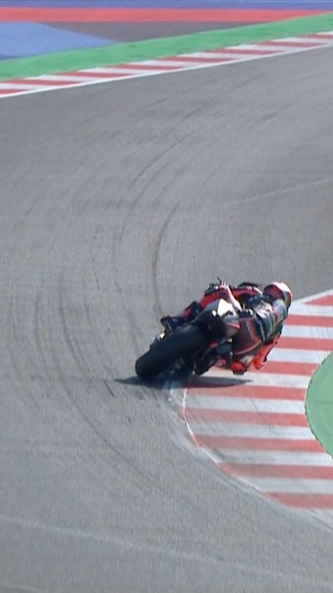 Drifting through the Apex ๐คฉ THIS IS STUNNING from Manu Gonzalez ๐ #Moto2 | #MotoGP | #SanMarinoGP