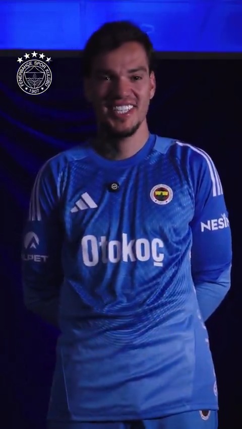 Ederson'u daha yakından tanıyalım! 💛💙 En sevdiğin Türkçe kelime? "Abi"